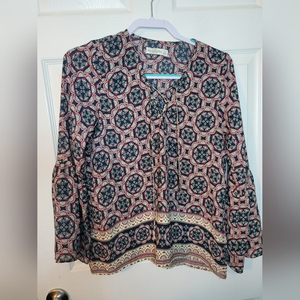 Abercrombie And Fitch Small Boho Top Flowy Lightweight Feminine